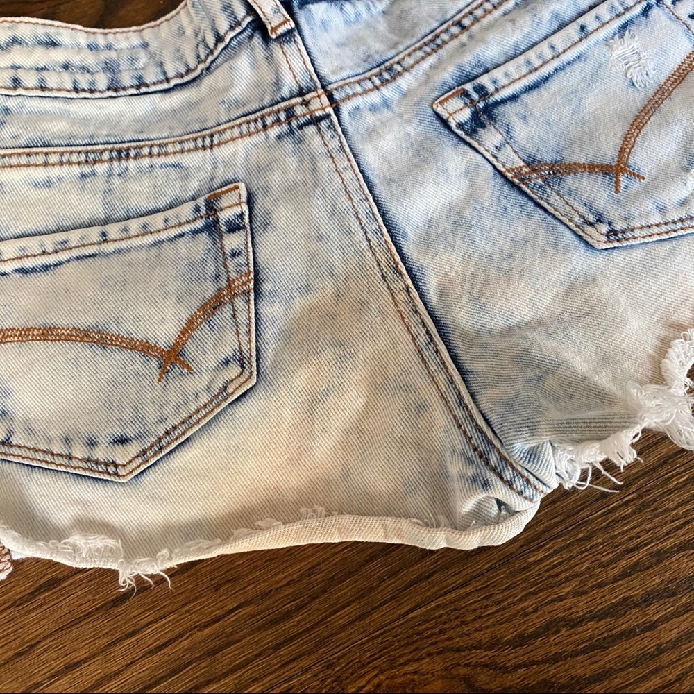 Bullhead Acid Washed Shorts - Picture 4 of 7